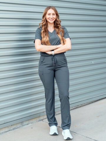 Women's Fitted Tapered Leg Scrub Pant