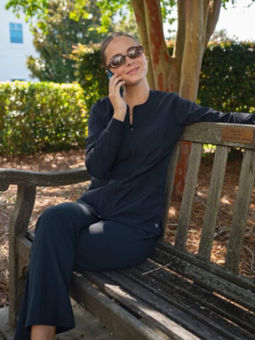 Women's Zip Front Scrub Jacket
