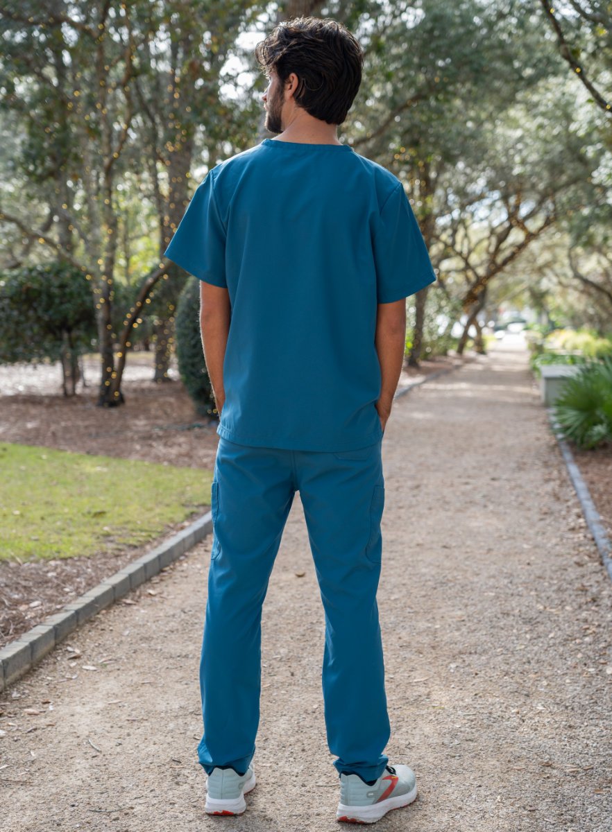 SJ501-Fit-4-All-One-Pocket-Scrub-Top-Lifestyle-Caribbean-04